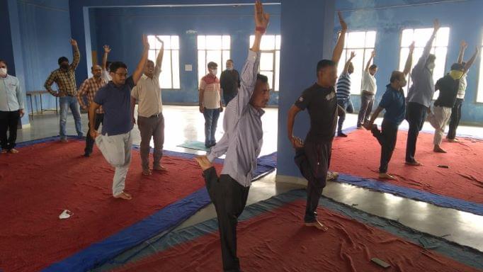 SVIT Vasad Yoga Day photo 2